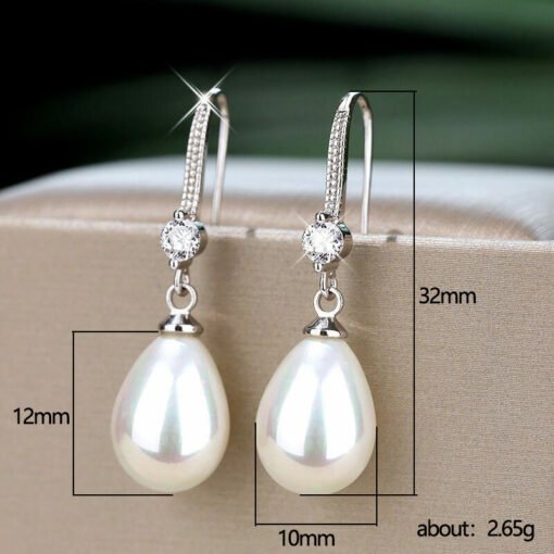 Women's Elegant Drop-shaped Imitation Pearl Long Earrings - immagine 2